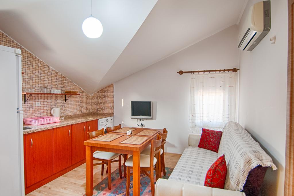 Burak Apart Hotel Fethiye Buitenkant foto