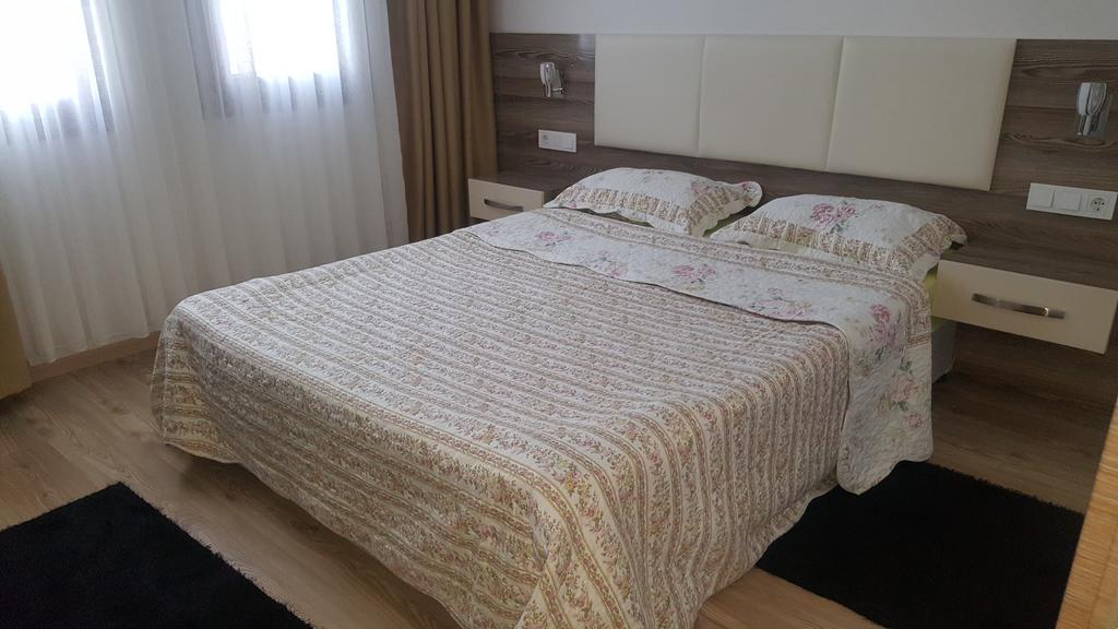 Burak Apart Hotel Fethiye Buitenkant foto