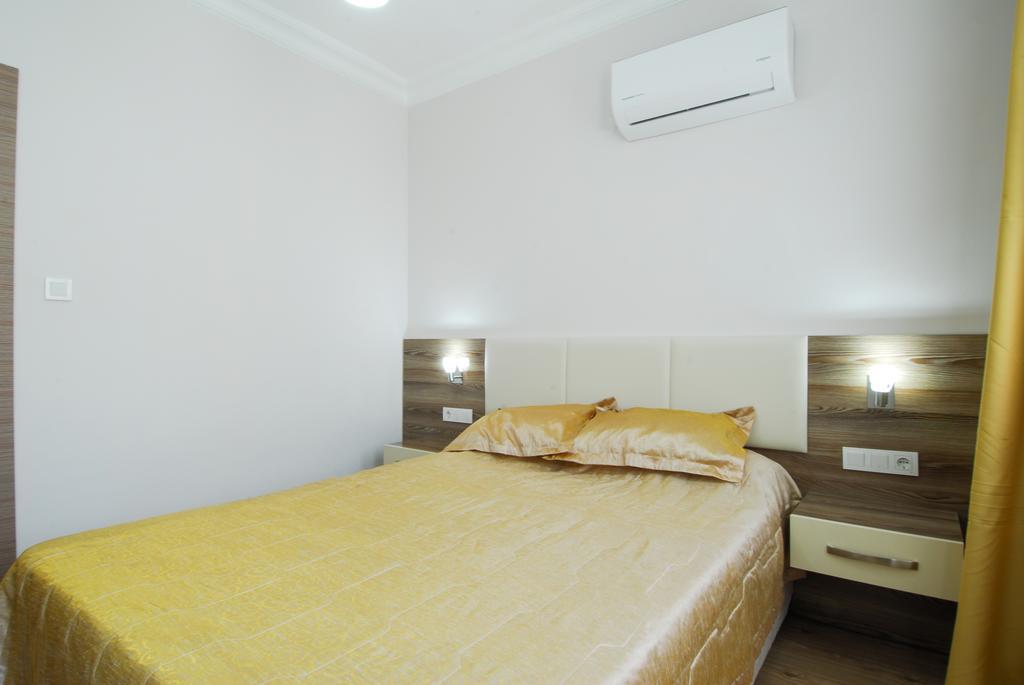 Burak Apart Hotel Fethiye Buitenkant foto