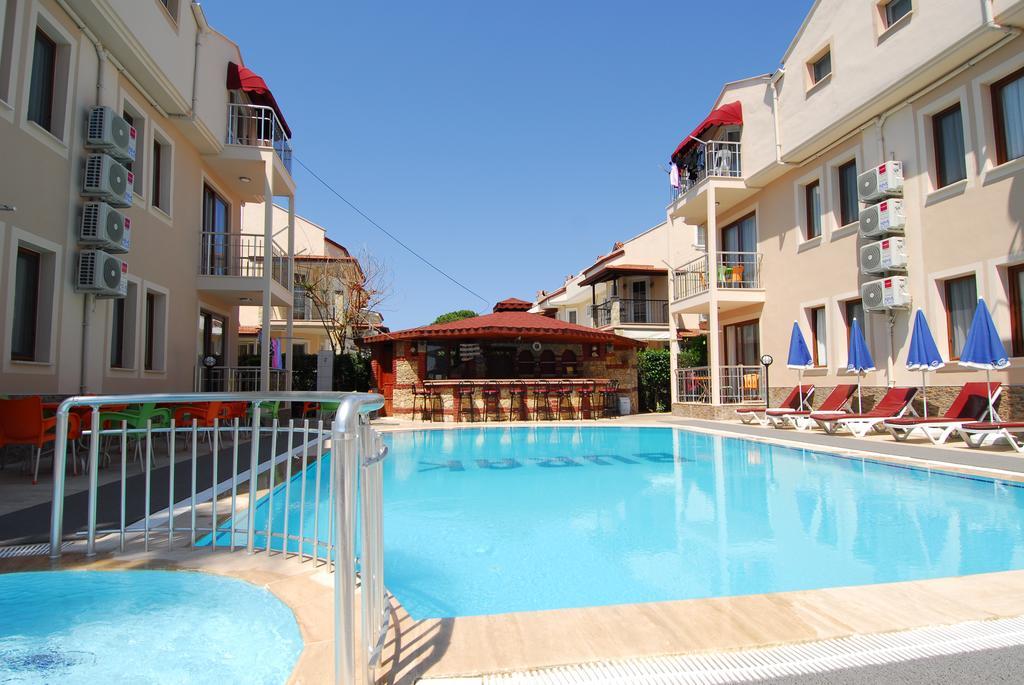 Burak Apart Hotel Fethiye Buitenkant foto